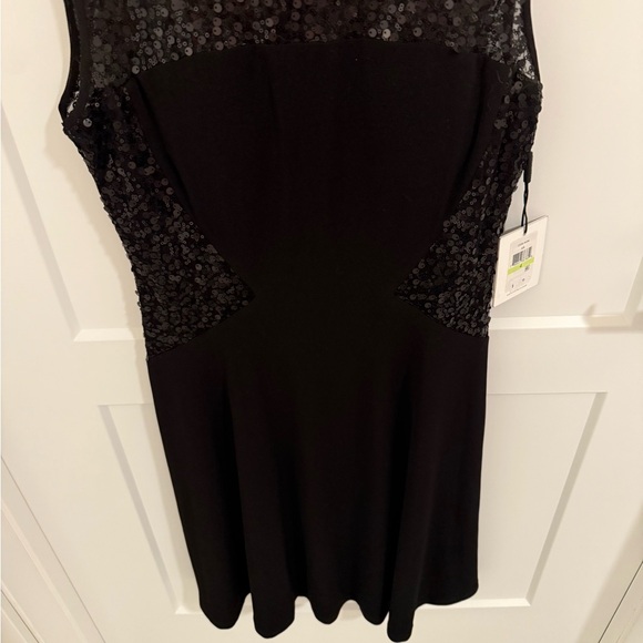 Calvin Klein Black Sequin Sleeveless Fit & Flare Dress Size 4 NWT Cocktail - Picture 4 of 6